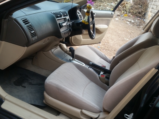 HONDA CIVIC Dimension ตาเหยี่ยว ปี04 ออโต้ วีเทค เครื่องดี สวยๆ