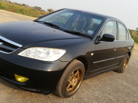 HONDA CIVIC Dimension ตาเหยี่ยว ปี04 ออโต้ วีเทค เครื่องดี สวยๆ