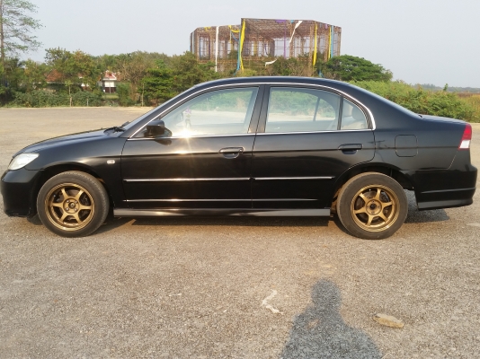 HONDA CIVIC Dimension ตาเหยี่ยว ปี04 ออโต้ วีเทค เครื่องดี สวยๆ