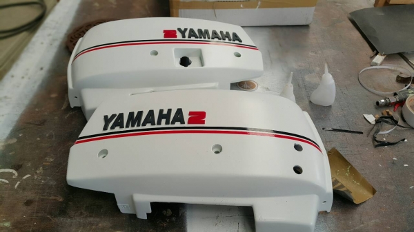 เครื่องยนต์ติดท้ายเรือ ยี่ห้อ YAMAHA ขนาด 2 แรงม้า จากญี่ปุ่น ทำสีให้ใหม่สวยๆ เอาไปติดท้ายเรือเพื่อวิ่งได้เลย