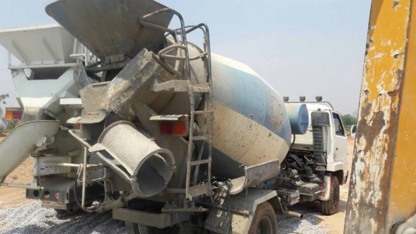 ขายรถ6ล้อโม่ปูน 3.5คิว อีซูซุ 175แรง แชชซีสวย เอกสารเล่มทะเบียนพร้อมโอน โม่สวย ช่วงล่างดี ดูรถหน้างาน