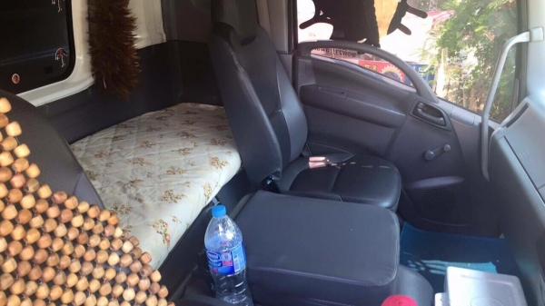 ขาย 10 ล้อ อีซูซุ  240 แรง ปี 57  สภาพสวยจัด พร้อมใช้  จัดแนนท์ได้ครับ สนใจติดต่อ 081-9420141  ,  081-5715326