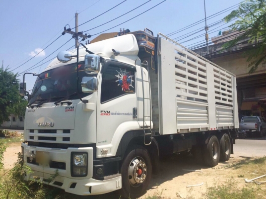 ขาย 10 ล้อ อีซูซุ  240 แรง ปี 57  สภาพสวยจัด พร้อมใช้  จัดแนนท์ได้ครับ สนใจติดต่อ 081-9420141  ,  081-5715326