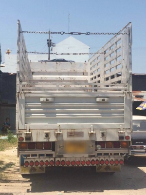 ขาย 10 ล้อ อีซูซุ  240 แรง ปี 57  สภาพสวยจัด พร้อมใช้  จัดแนนท์ได้ครับ สนใจติดต่อ 081-9420141  ,  081-5715326