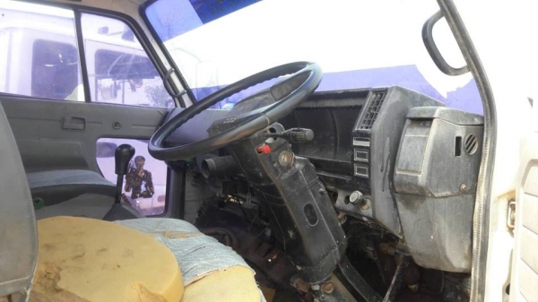 ขายรถ6ล้อโม่ปูน 3.5คิว อีซูซุ 175แรง แชชซีสวย เอกสารเล่มทะเบียนพร้อมโอน โม่สวย ช่วงล่างดี ดูรถหน้างาน