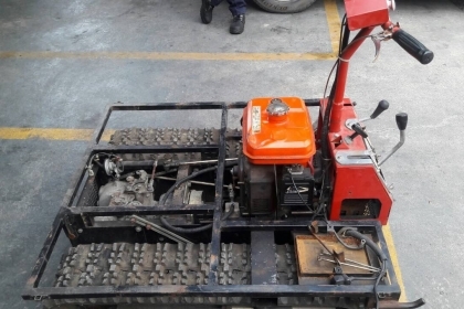 ...ขาย รถบรรทุกตึนตะขาบเล็กเก่าญี่ปุ่น ใช้งานได้หลายอย่าง เก็บผลผลิตทางการเกษตร หรือจะขับลุยสวนก็ได้ค่ะ เป็นเครื่องยนต์คูโบต้า 6 แรง เครื่องติดใช้งานได้ดี ราคา 18,500