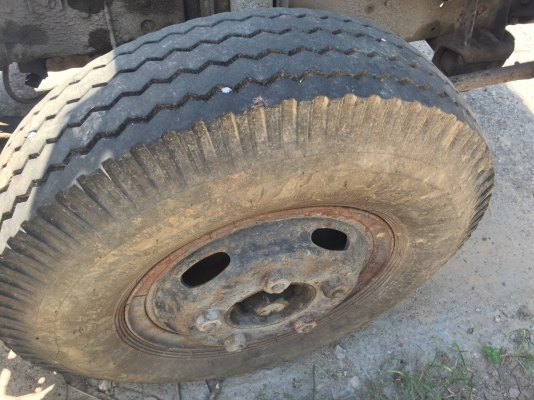 6ล้อเล็ก..หัว-คัสซีพร้อมชุดดั้ม...88แรง ISUZU ELF คัสซี 7903256 รถใช้งานอยู่ มีเล่มทะเบียน