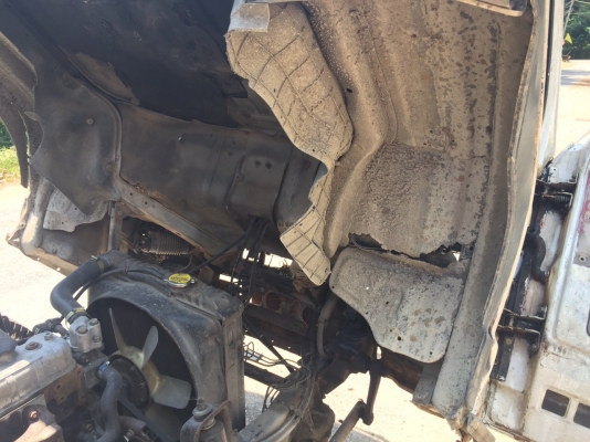 6ล้อเล็ก..หัว-คัสซีพร้อมชุดดั้ม...88แรง ISUZU ELF คัสซี 7903256 รถใช้งานอยู่ มีเล่มทะเบียน