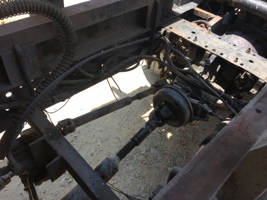 6ล้อเล็ก..หัว-คัสซีพร้อมชุดดั้ม...88แรง ISUZU ELF คัสซี 7903256 รถใช้งานอยู่ มีเล่มทะเบียน