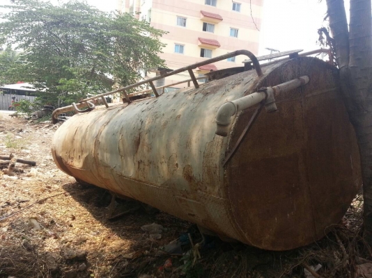 ถังน้ำ5000ลิตร มีรูรั่ว 2 รู เอาไปทำได้ = ราคา4,500฿ =