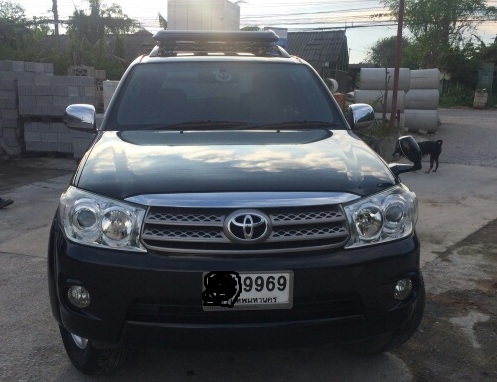 Toyota Fortuner 2.7V ปี2009