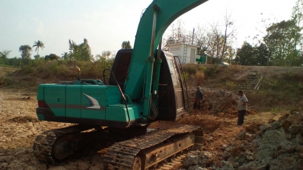 **660,000 บ.ต่อรอง/// แบคโฮ KOBELCO SK120 MARK (3) ไฟฟ้าตัดบางจุด มี อุปกรณ์ จอ+กล่อง ครบ เครื่อง/ปั้ม เดิม แรง เร็วดี บูมอาร์มสวย บุ้งกี๋+ฟันตัก พอใช้ เอวแน่น ช่วงล่าง70-75\% เก๋งไม่ผุ แอร์เย็น เอกสารอินวอย **ขาย KOBELCO MARK-3 SK120 แบคโฮยอดนิยม สภาพดี **660,000 บ.ต่อรอง/// แบคโฮ KOBELCO SK120 MARK (3) ไฟฟ้าตัดบางจุด มี อุปกรณ์ จอ+กล่อง ครบ เครื่อง/ปั้ม เดิม แรง เร็วดี บูมอาร์มสวย บุ้งกี๋+ฟันตัก พอใช้ เอวแน่น ช่วงล่าง70-75\% เก๋งไม่ผุ แอร์เย็น เอกสารอินวอย **ขาย KOBELCO MARK-3 SK120 แบคโฮยอดนิยม สภาพดี