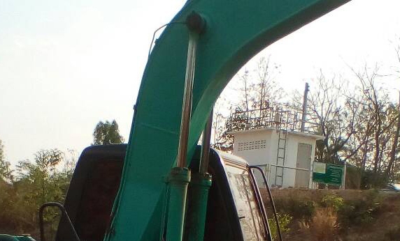 **660,000 บ.ต่อรอง/// แบคโฮ KOBELCO SK120 MARK (3) ไฟฟ้าตัดบางจุด มี อุปกรณ์ จอ+กล่อง ครบ เครื่อง/ปั้ม เดิม แรง เร็วดี บูมอาร์มสวย บุ้งกี๋+ฟันตัก พอใช้ เอวแน่น ช่วงล่าง70-75\% เก๋งไม่ผุ แอร์เย็น เอกสารอินวอย **ขาย KOBELCO MARK-3 SK120 แบคโฮยอดนิยม สภาพดี **660,000 บ.ต่อรอง/// แบคโฮ KOBELCO SK120 MARK (3) ไฟฟ้าตัดบางจุด มี อุปกรณ์ จอ+กล่อง ครบ เครื่อง/ปั้ม เดิม แรง เร็วดี บูมอาร์มสวย บุ้งกี๋+ฟันตัก พอใช้ เอวแน่น ช่วงล่าง70-75\% เก๋งไม่ผุ แอร์เย็น เอกสารอินวอย **ขาย KOBELCO MARK-3 SK120 แบคโฮยอดนิยม สภาพดี