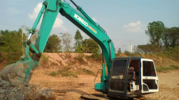 **660,000 บ.ต่อรอง/// แบคโฮ KOBELCO SK120 MARK (3) ไฟฟ้าตัดบางจุด มี อุปกรณ์ จอ+กล่อง ครบ เครื่อง/ปั้ม เดิม แรง เร็วดี บูมอาร์มสวย บุ้งกี๋+ฟันตัก พอใช้ เอวแน่น ช่วงล่าง70-75\% เก๋งไม่ผุ แอร์เย็น เอกสารอินวอย **ขาย KOBELCO MARK-3 SK120 แบคโฮยอดนิยม สภาพดี **660,000 บ.ต่อรอง/// แบคโฮ KOBELCO SK120 MARK (3) ไฟฟ้าตัดบางจุด มี อุปกรณ์ จอ+กล่อง ครบ เครื่อง/ปั้ม เดิม แรง เร็วดี บูมอาร์มสวย บุ้งกี๋+ฟันตัก พอใช้ เอวแน่น ช่วงล่าง70-75\% เก๋งไม่ผุ แอร์เย็น เอกสารอินวอย **ขาย KOBELCO MARK-3 SK120 แบคโฮยอดนิยม สภาพดี