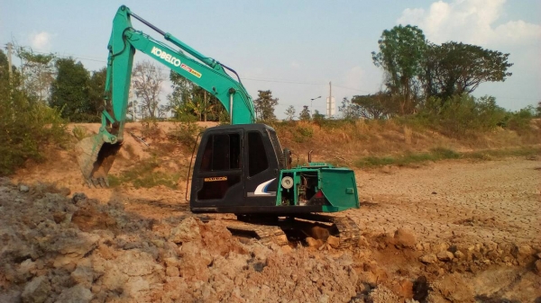 **660,000 บ.ต่อรอง/// แบคโฮ KOBELCO SK120 MARK (3) ไฟฟ้าตัดบางจุด มี อุปกรณ์ จอ+กล่อง ครบ เครื่อง/ปั้ม เดิม แรง เร็วดี บูมอาร์มสวย บุ้งกี๋+ฟันตัก พอใช้ เอวแน่น ช่วงล่าง70-75\% เก๋งไม่ผุ แอร์เย็น เอกสารอินวอย **ขาย KOBELCO MARK-3 SK120 แบคโฮยอดนิยม สภาพดี **660,000 บ.ต่อรอง/// แบคโฮ KOBELCO SK120 MARK (3) ไฟฟ้าตัดบางจุด มี อุปกรณ์ จอ+กล่อง ครบ เครื่อง/ปั้ม เดิม แรง เร็วดี บูมอาร์มสวย บุ้งกี๋+ฟันตัก พอใช้ เอวแน่น ช่วงล่าง70-75\% เก๋งไม่ผุ แอร์เย็น เอกสารอินวอย **ขาย KOBELCO MARK-3 SK120 แบคโฮยอดนิยม สภาพดี