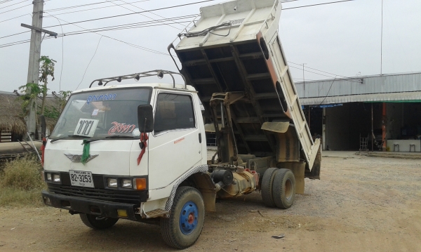 ***ขาย 6 ล้อดั้ม HINO พร้อมใช้ 370000 *** ***ขาย 6 ล้อดั้ม HINO พร้อมใช้ 370000 ***