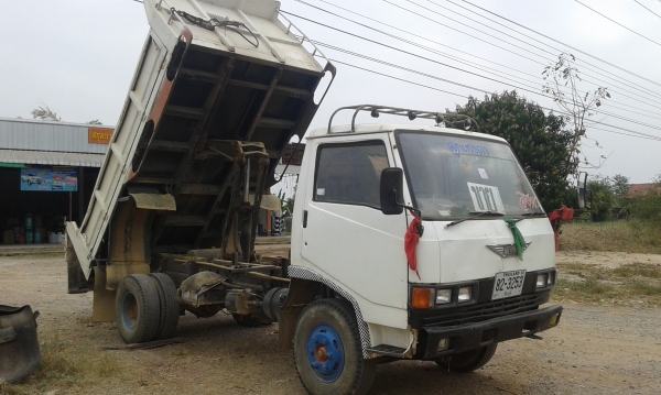 ***ขาย 6 ล้อดั้ม HINO พร้อมใช้  370000 ***