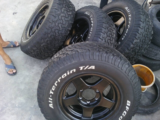 ขายแม็คพร้อมยาง 12,500 ยาง BF 265/70/16 ปี 10 สนใจ 081-143-9463 ขายแม็คพร้อมยาง 12,500 ยาง BF 265/70/16 ปี 10 สนใจ 081-143-9463