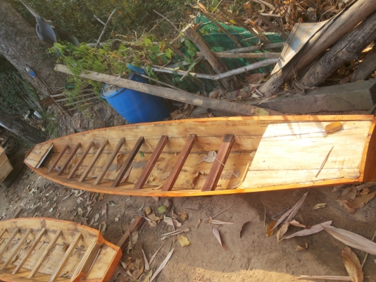 ขายเรือทำจากไม้
