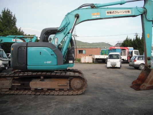 KOBRLCO EXCAVATOR SK-135R-1ES
