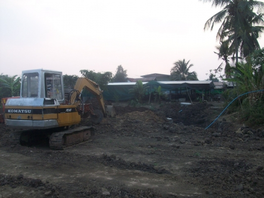 ขายแมกโฮ KOMATSU  PC 40 รุ่น 3 แอร์เย็น พร้อมใช้ พร้อมของแถม