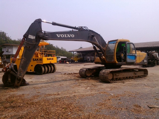 ขาย 580,000 แบคโฮ VOLVO EC 210 LC เครื่องดีปั้มแรงช่วงดีรถสวยพร้อมใช้เล่มทะเบียนพร้อมโอน 090-772-3710 090-772-3708