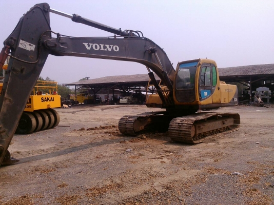 ขาย 580,000 แบคโฮ VOLVO EC 210 LC เครื่องดีปั้มแรงช่วงดีรถสวยพร้อมใช้เล่มทะเบียนพร้อมโอน 090-772-3710 090-772-3708