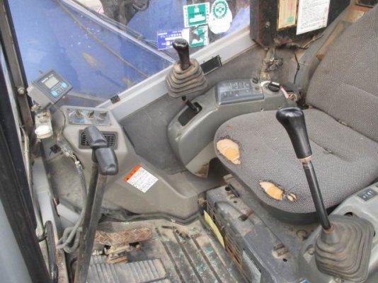 ขายรถขุด KOMATSU รุ่น : PC128US-2ปี : 2000 ขายรถขุด KOMATSU รุ่น : PC128US-2ปี : 2000