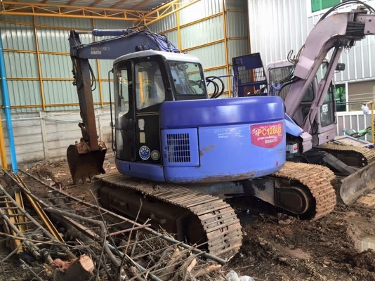 ขายรถขุด KOMATSU รุ่น : PC128US-2ปี : 2000 ขายรถขุด KOMATSU รุ่น : PC128US-2ปี : 2000