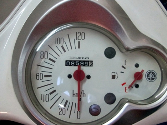 filano สีขาว สียอดนิยม รถเดือน พฤศจิกายน ปี 55 ไมล์ 8 พันโล  แถม 4 รายการ