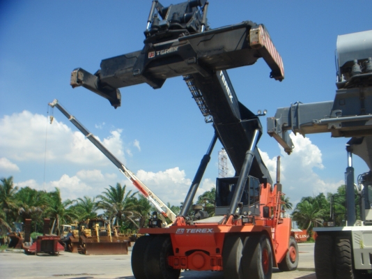 Reach Stacker TEREX CS45Km