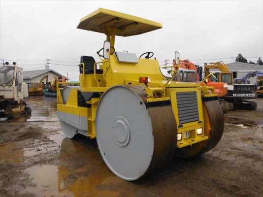 รถบด ROLLER SAKAI R2-10TON รถบด ROLLER SAKAI R2-10TON