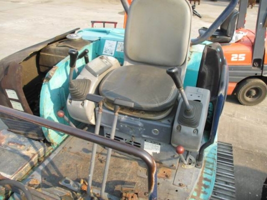 ขายรถขุด KOMATSU PC45R-8 มีลายหัวเจาะ ขายรถขุด KOMATSU PC45R-8 มีลายหัวเจาะ