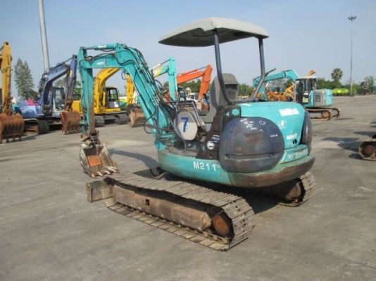 ขายรถขุด KOMATSU PC45R-8 มีลายหัวเจาะ ขายรถขุด KOMATSU PC45R-8 มีลายหัวเจาะ