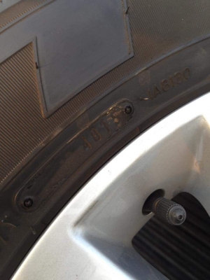 ขายล้อแม็กรีโว้พร้อมยางถอดป้ายแดงขอบ17 ราคาถูกๆ