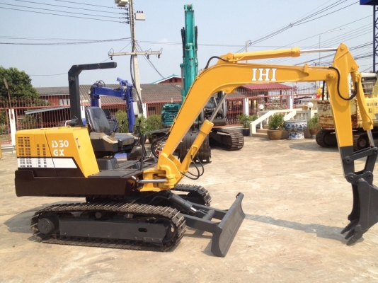 รถขุด IHI IS30GX มือสองนำเข้าจากญี่ปุ่น สภาพสวย ทำสีใหม่ รถขุด IHI IS30GX มือสองนำเข้าจากญี่ปุ่น สภาพสวย ทำสีใหม่
