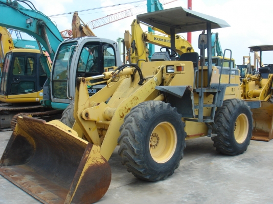 รถตักดิน LOADER KOMATSU WA100-3E