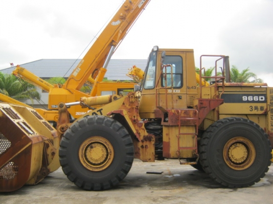 รถตักดิน LOADER CAT 966D