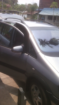 รถเก๋งเชฟโลเลคชาฟิล่าปี44