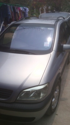 รถเก๋งเชฟโลเลคชาฟิล่าปี44