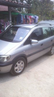 รถเก๋งเชฟโลเลคชาฟิล่าปี44