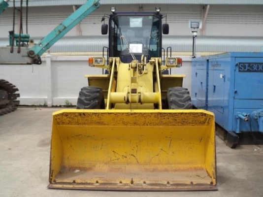 >>รถตัก KOMATRU WA100-1<<