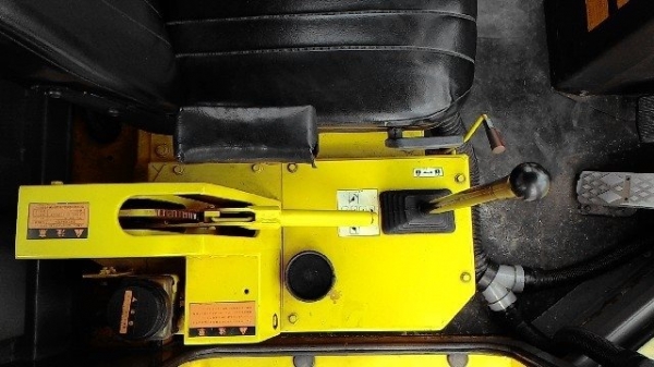 >>รถตัก KOMATRU WA100-1<<