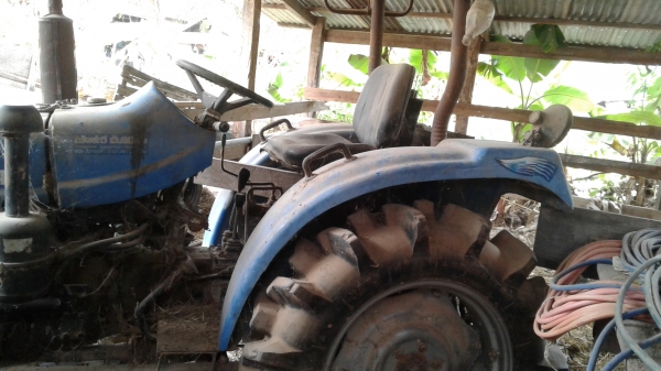 ขายตามสภาพรถไถแชมป์30แรงเครื่องไม่ติดมีโฟวิน