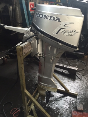 ขายเครื่อง HONDA 8 fourstroke