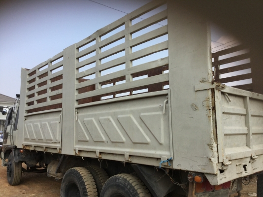 ขายกระบะดั้มสามมิตร