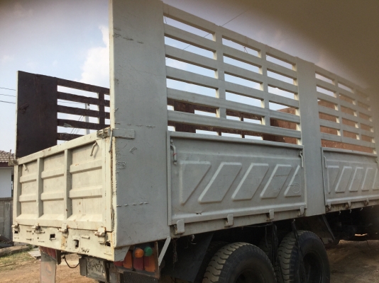 ขายกระบะดั้มสามมิตร