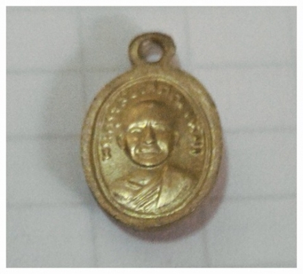 หลวงปู่ทวด เม็ดแตง เนื้ออังปังก้า