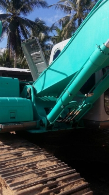 ขายรถแบคโฮ KOBELCO SK200-6 YN10 เอกสารเเล่มทะเบียน 10700 ชม.ราคา 1450000