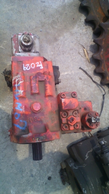 ***ขาย ปั๊มไฮโดรลิค ***สนใจติดต่อ 092 315 8787 กอล์ฟ